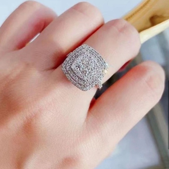 BRIDAL WEDDING RING. New! Size 9 - Picture 2 of 6